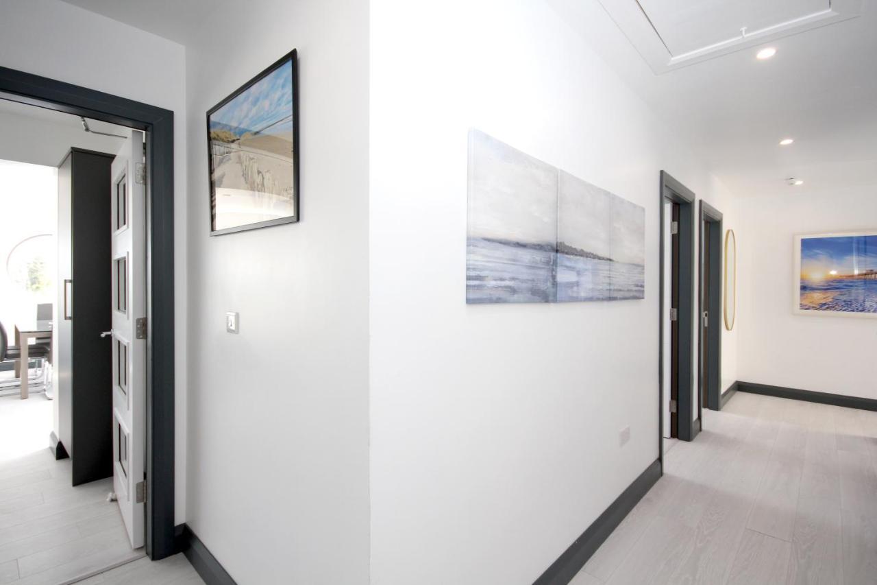 Burrow Apartment *